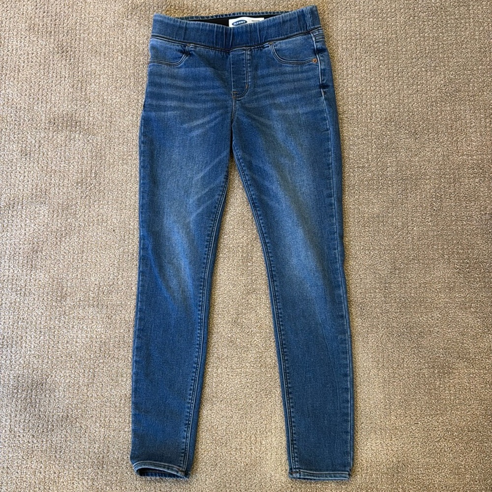 Old Navy Rockstar jeggings with built-in warmth. Size 6